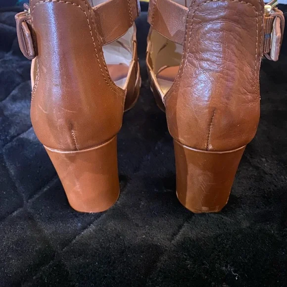 Ralph Lauren Tan Strappy Block Heels - Picture 6 of 9